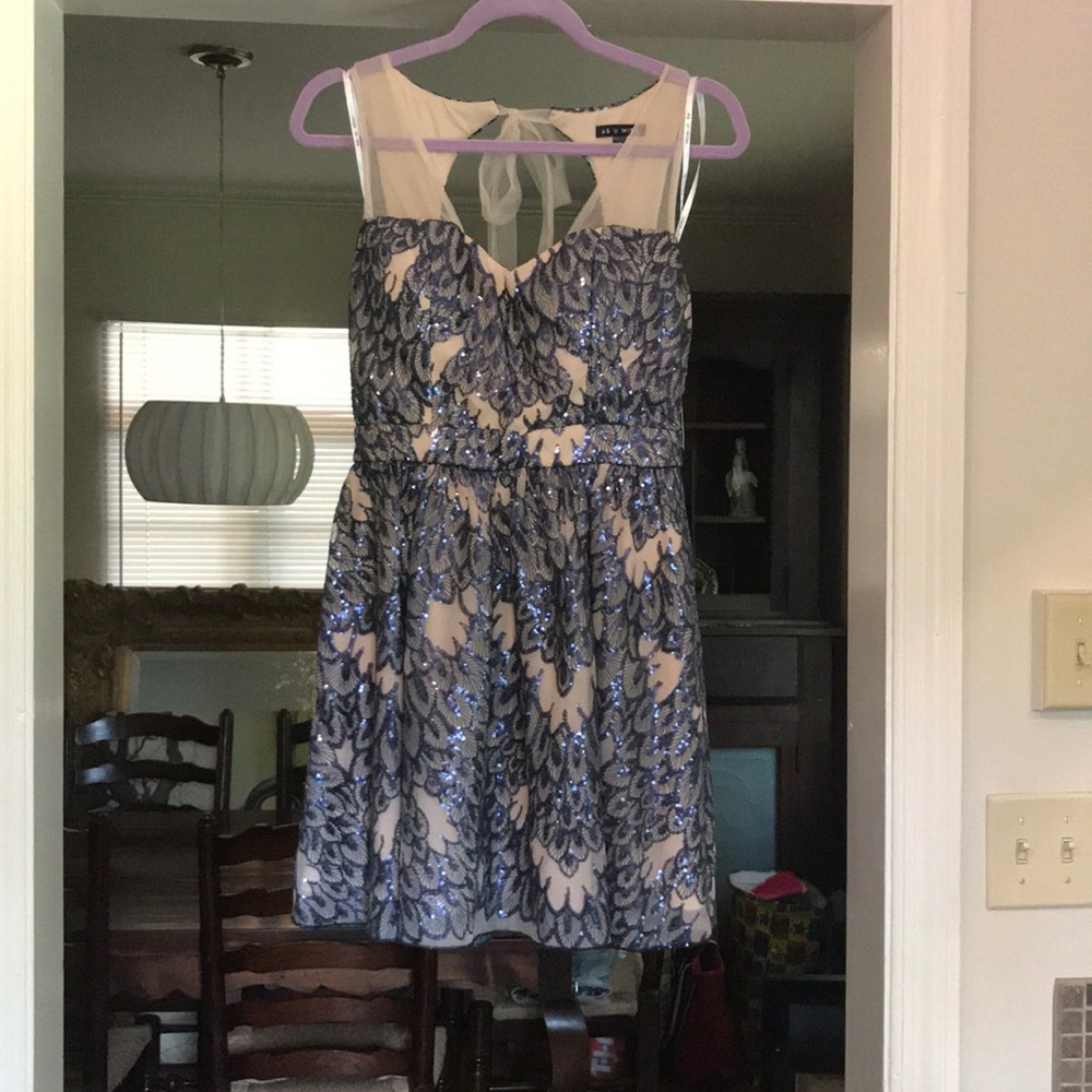 Purple sequined short cocktail dress